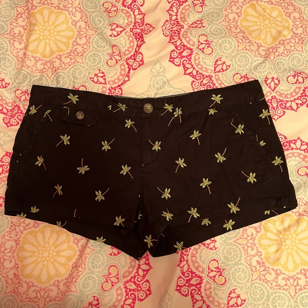 Aeropostale Palm Tree Print Shorts